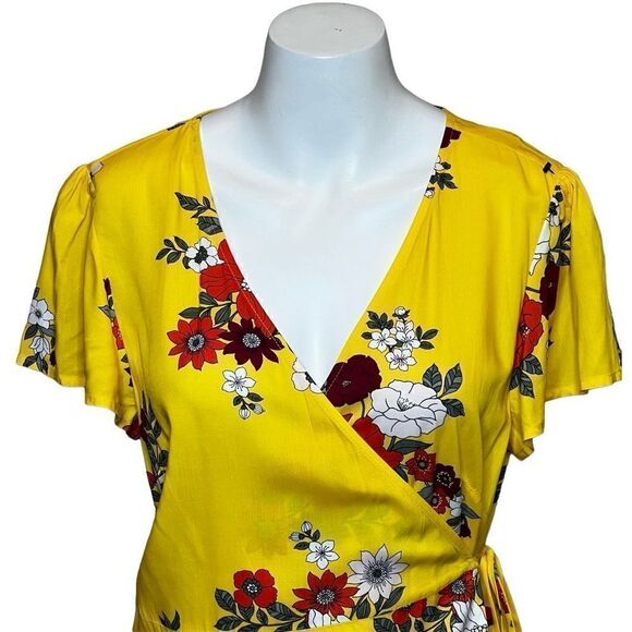 Loft beach yellow floral flutter sleeve maxi wrap dress size M - Picture 4 of 14